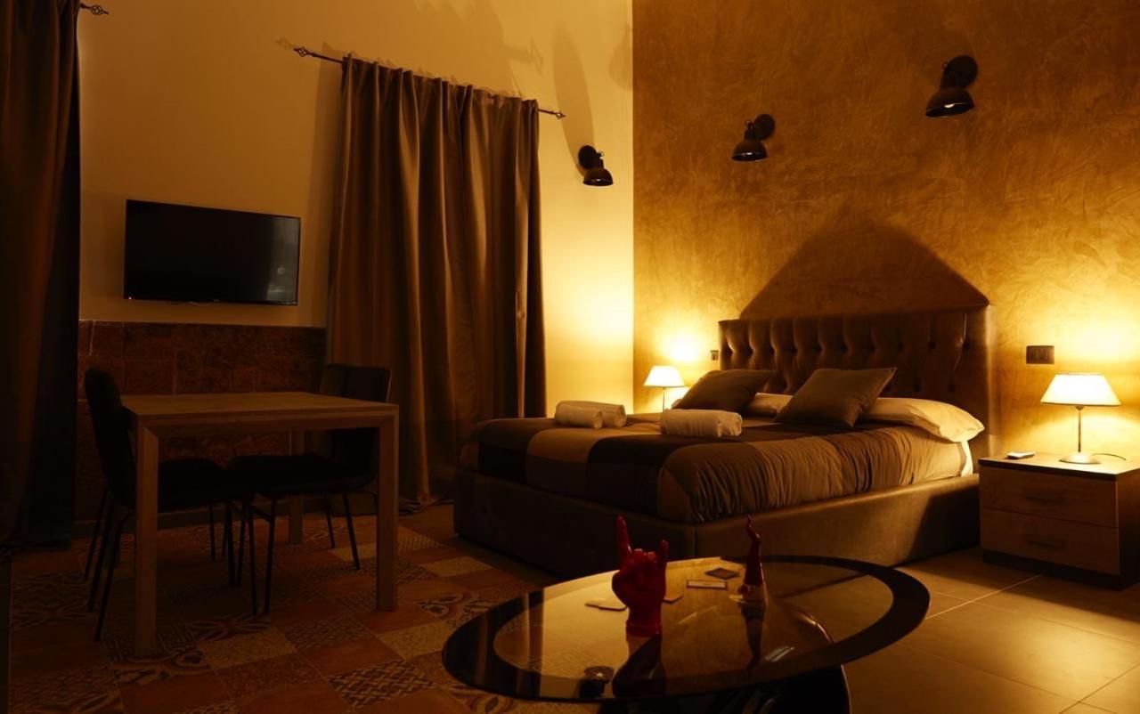 Casa Scassacocchi Apartment เนเปิลส์ ภายนอก รูปภาพ