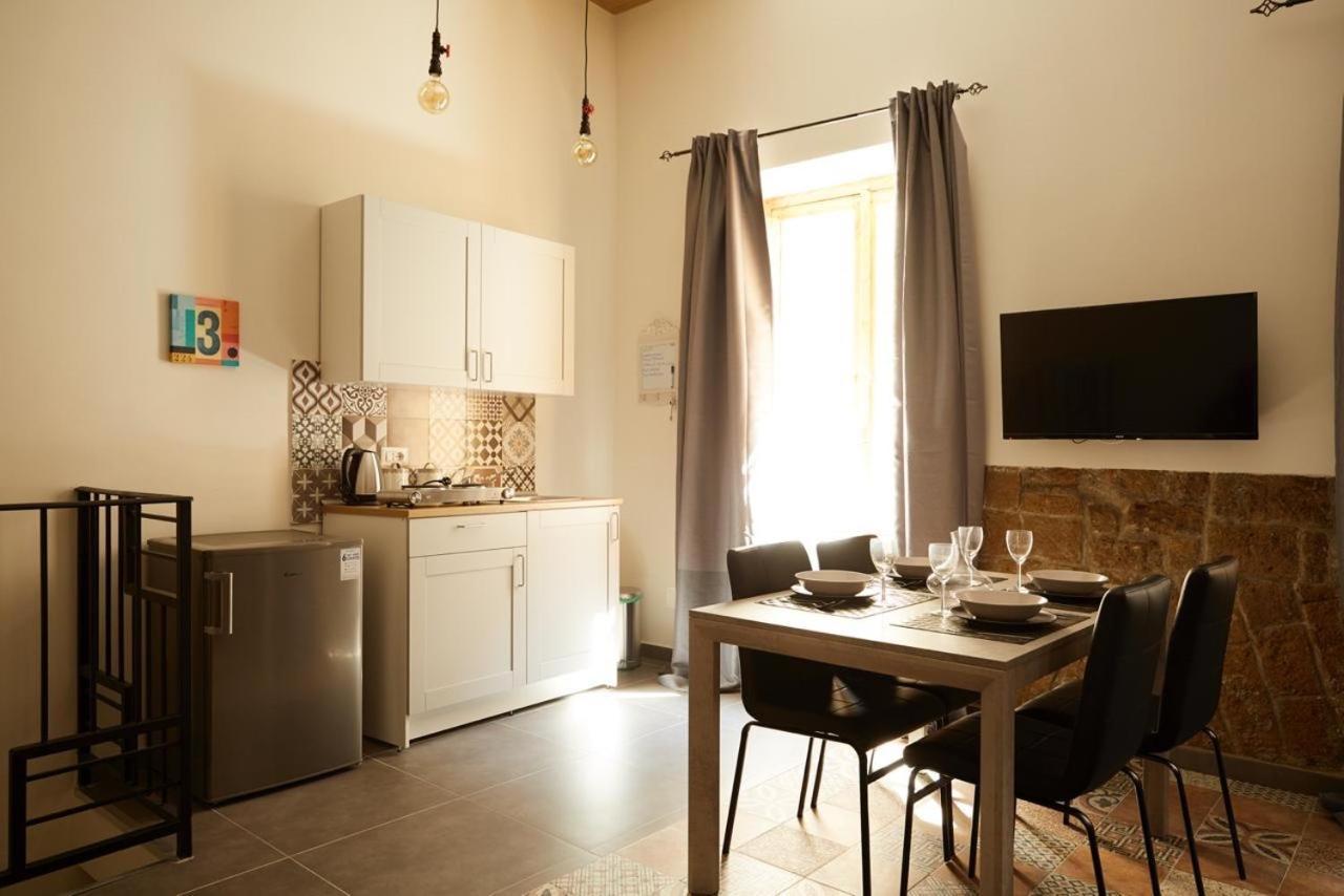 Casa Scassacocchi Apartment เนเปิลส์ ภายนอก รูปภาพ