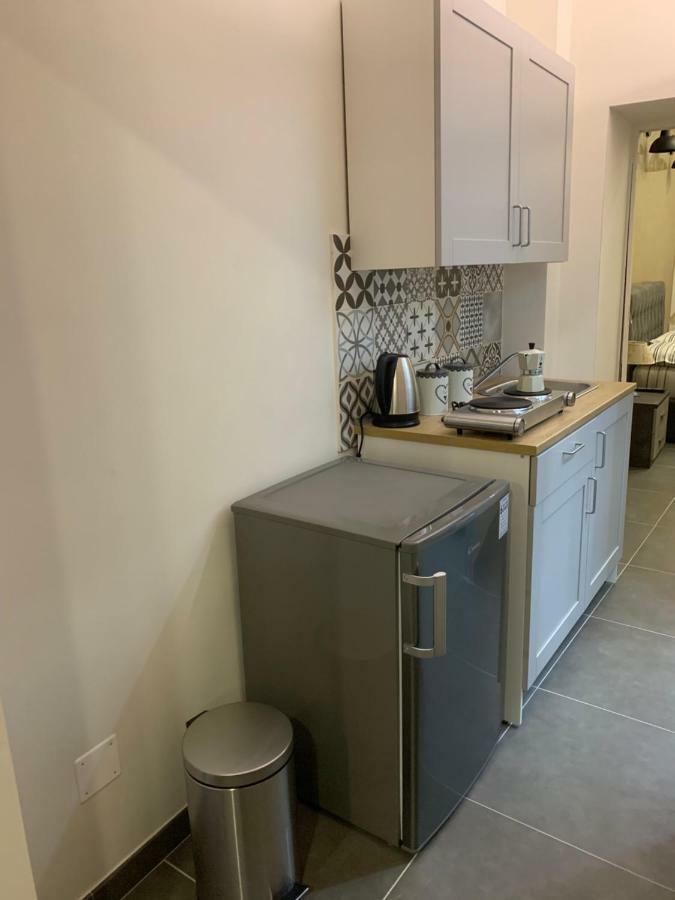Casa Scassacocchi Apartment เนเปิลส์ ภายนอก รูปภาพ