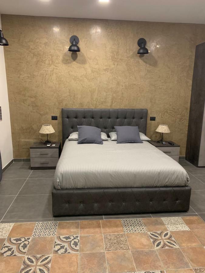 Casa Scassacocchi Apartment เนเปิลส์ ภายนอก รูปภาพ