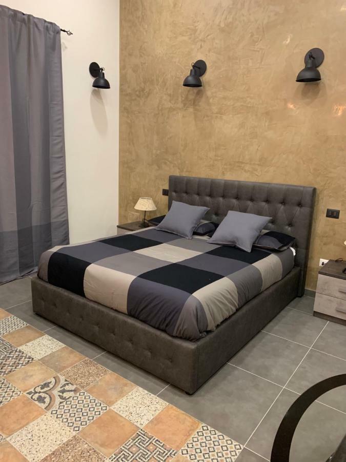 Casa Scassacocchi Apartment เนเปิลส์ ภายนอก รูปภาพ